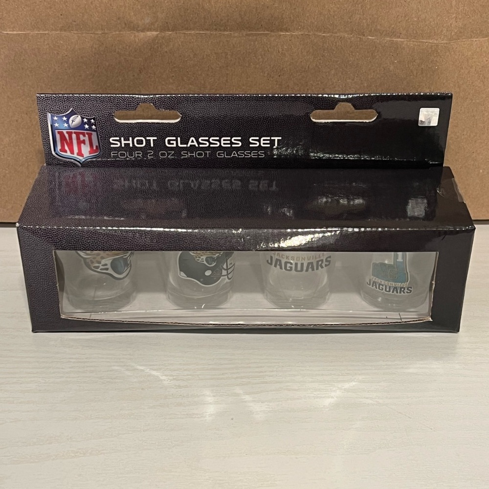 Jacksonville Jaguars 4 shot glasses